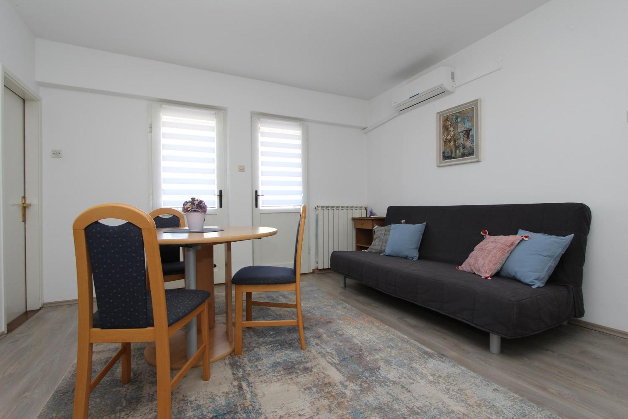 Rooms And Apartments Dino โรวีน ภายนอก รูปภาพ
